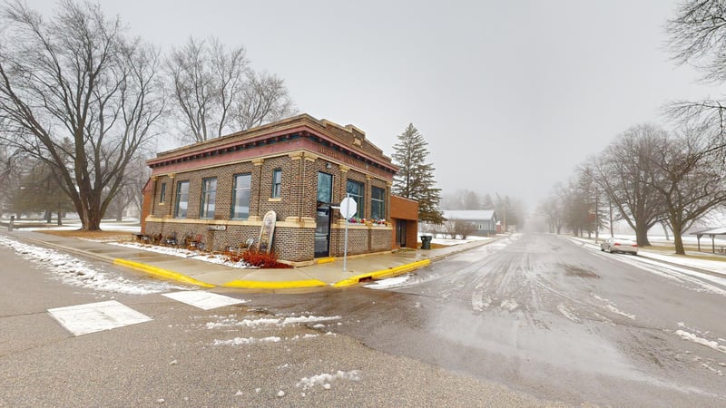 344 Atlantic Ave W, Kandiyohi, MN 56251