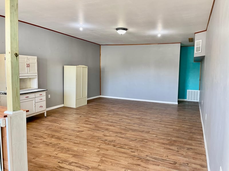 115 S Farwell St, Verndale, MN 56481