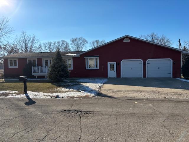 321 Oak St SE, Browns Valley, MN 56219