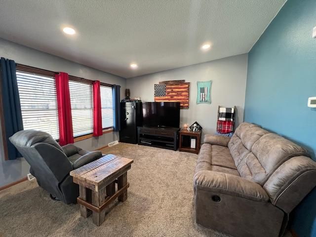 1780 Cornerstone Ln SE, Owatonna, MN 55060