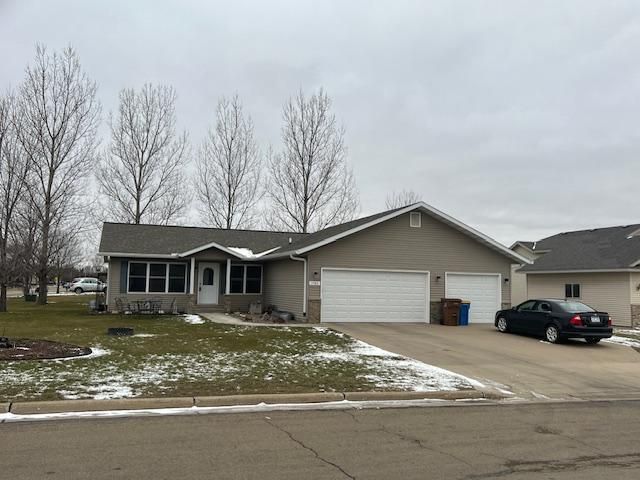 1780 Cornerstone Ln SE, Owatonna, MN 55060