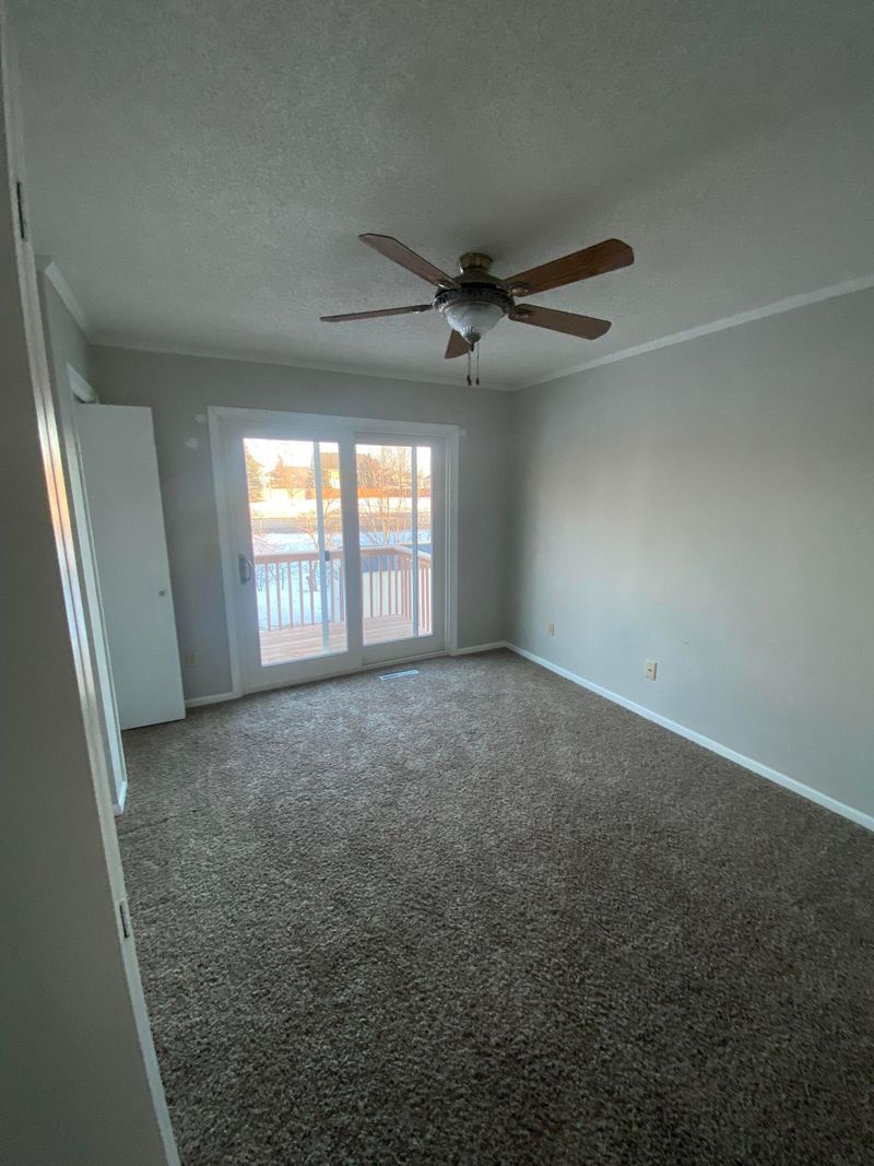 16231 Excelsior Dr, Rosemount, MN 55068