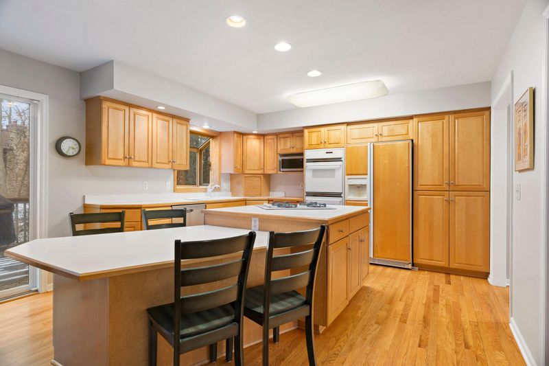 9901 Saint Johns Rd, Minnetonka, MN 55305