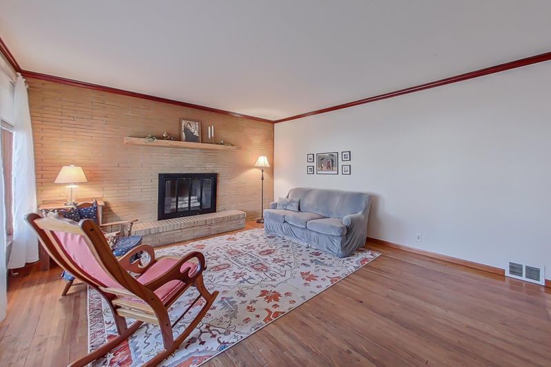 1007 2nd St SE, Forest Lake, MN 55025