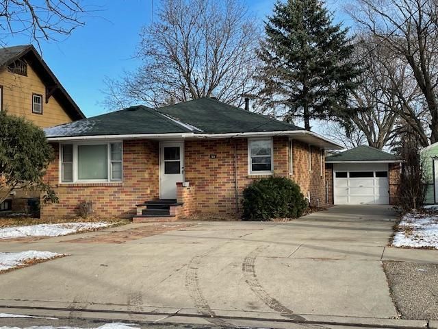 506 12th St NE, Austin, MN 55912