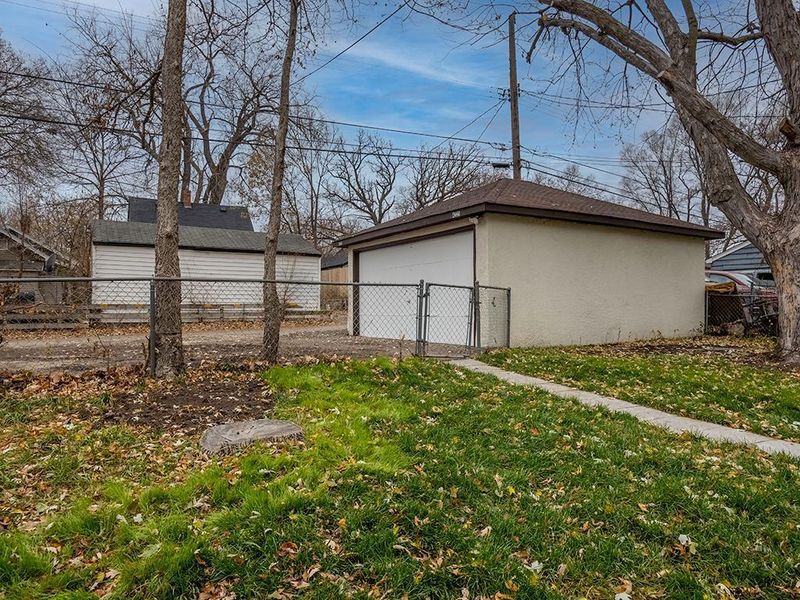 4223 Emerson Ave N, Minneapolis, MN 55412