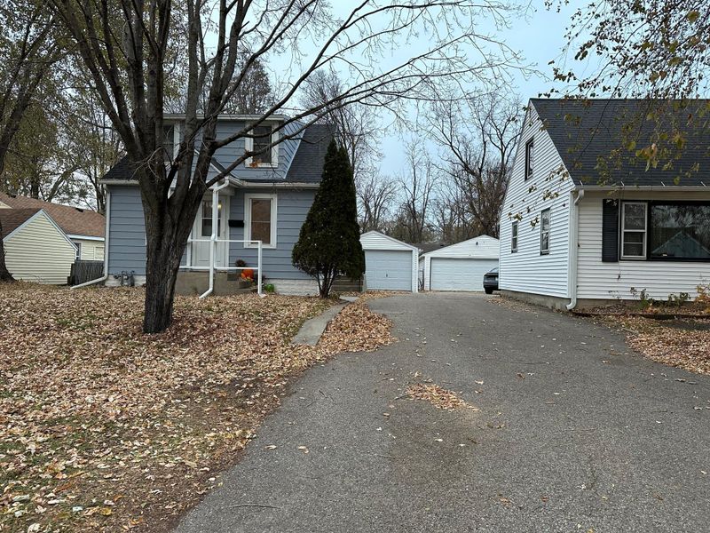 1207 7th St SE, Rochester, MN 55904