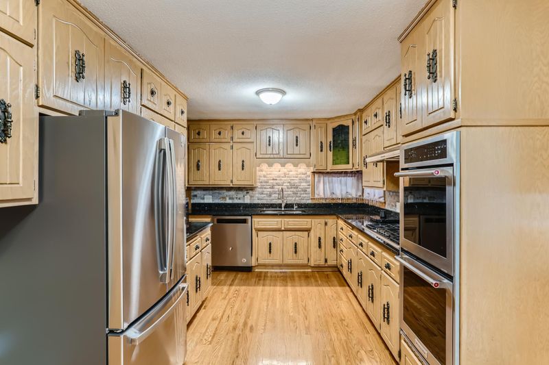 377 66th Ave NE, Fridley, MN 55432