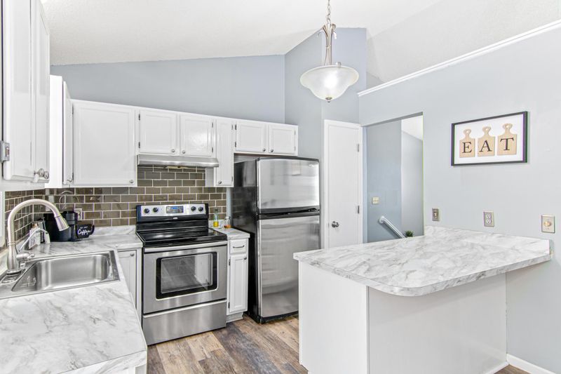 12967 Morgan Pl, Burnsville, MN 55337
