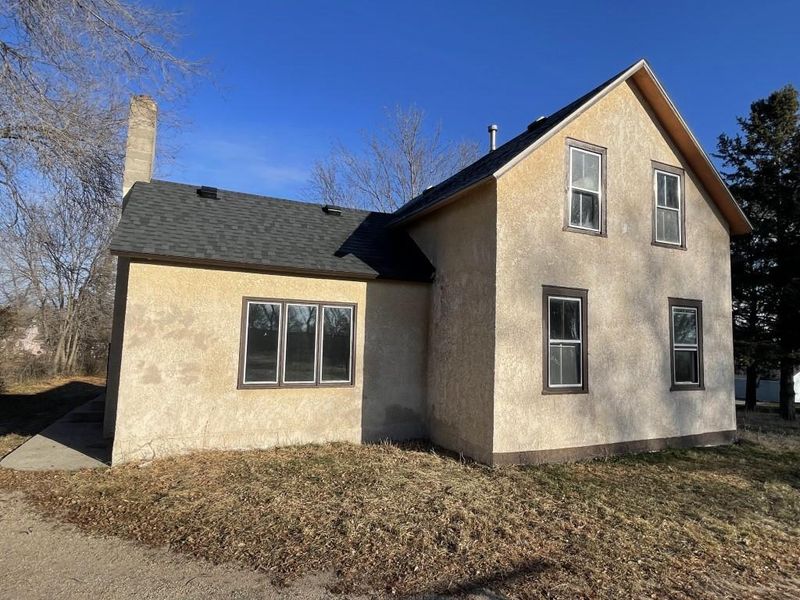 101 1st St, Roscoe, MN 56371