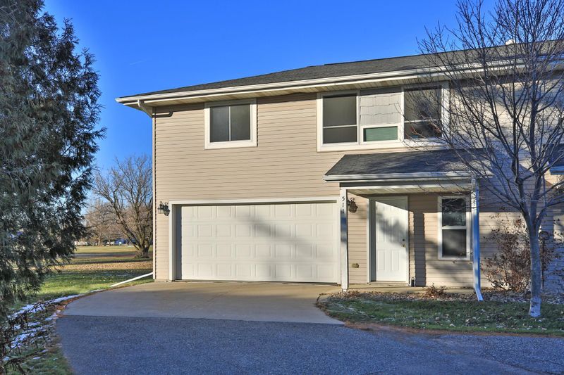 511 Shady Ln, West Concord, MN 55985
