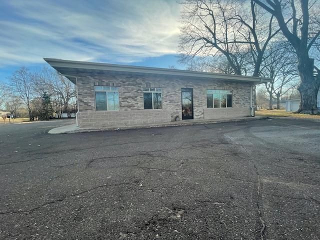 38814 3rd Ave, North Branch, MN 55056