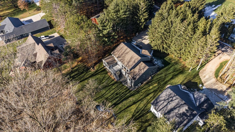 330 Sugarloaf Pw, Zumbrota, MN 55992
