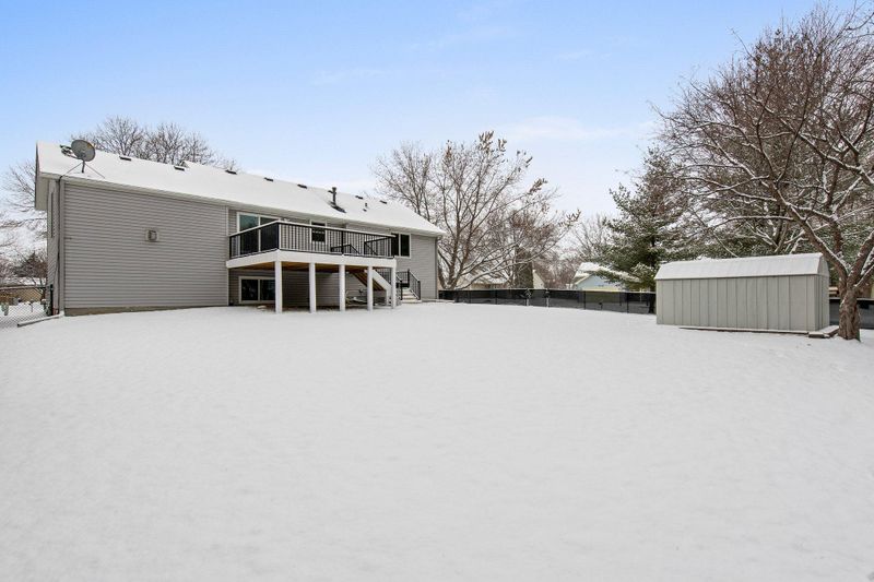 9584 Niagara Ln N, Maple Grove, MN 55369
