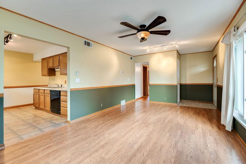 8820 13th Ave S, Bloomington, MN 55425