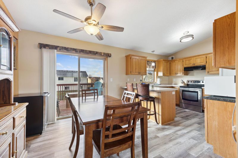 6606 Black Spruce St, Saint Cloud, MN 56303
