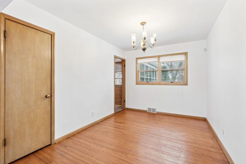 6533 Ewing Ave N, Brooklyn Center, MN 55429
