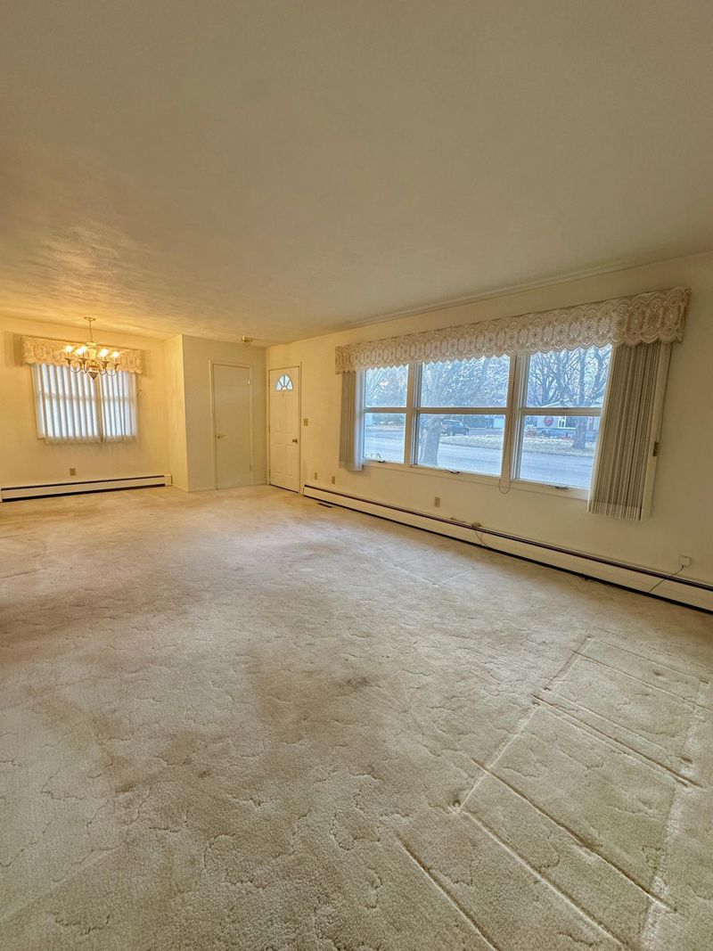 401 3rd St NW, New Richland, MN 56072
