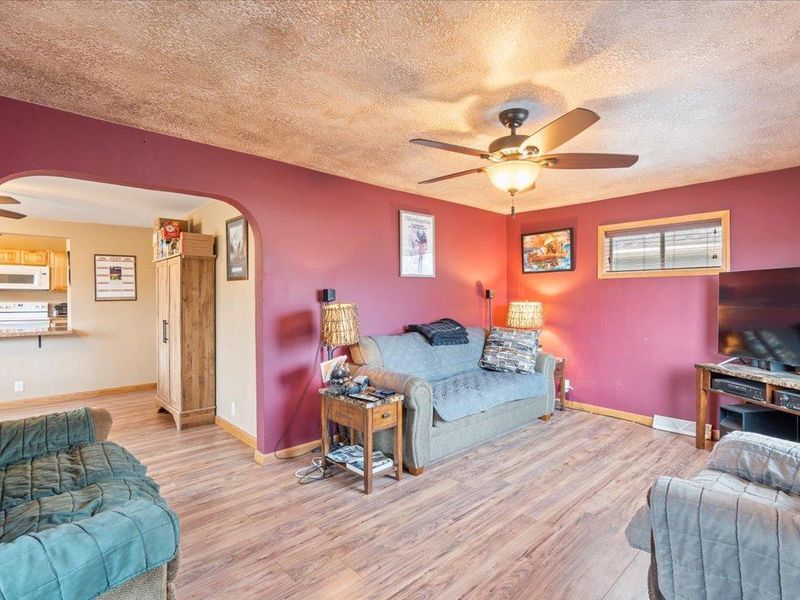 1002 Pine St, Crosby, MN 56441