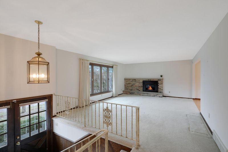 5737 Susan Ave, Edina, MN 55439