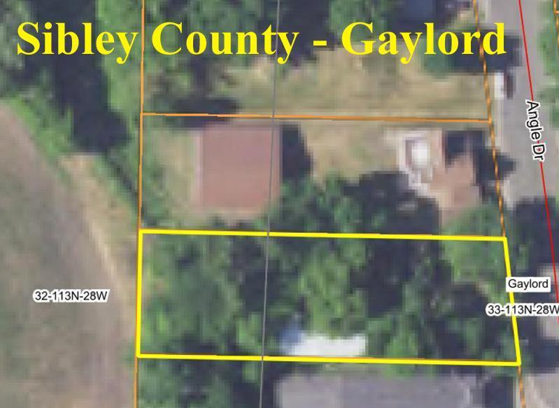 117 Angle Dr, Gaylord, MN 55334