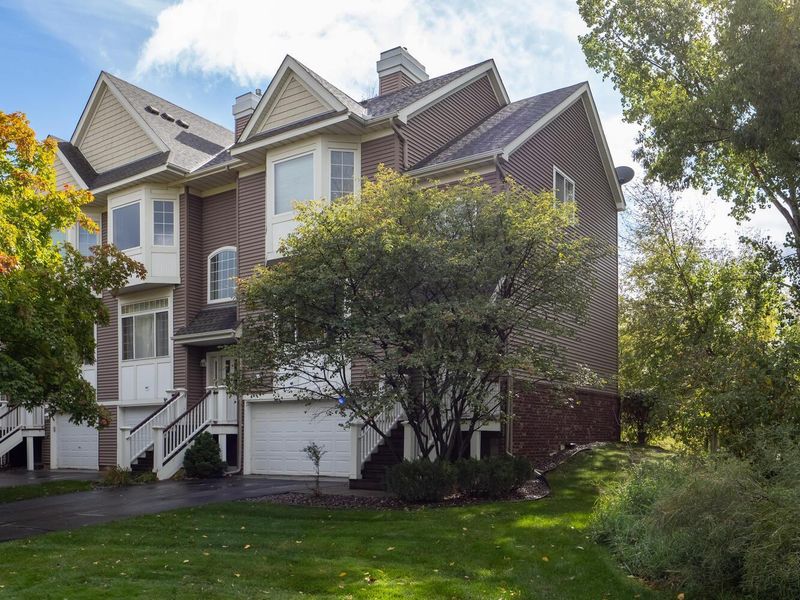959 Trenton Ln N, Plymouth, MN 55441