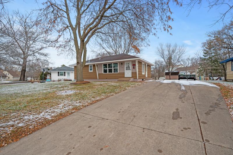 10819 Norway St NW, Coon Rapids, MN 55448