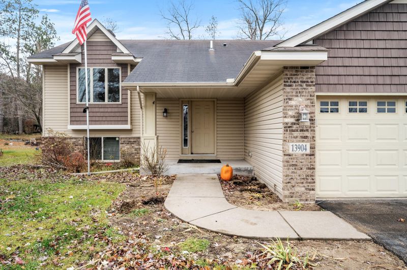 13904 2nd Ave N, Zimmerman, MN 55398
