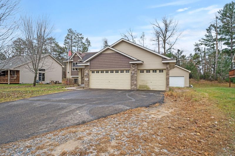 13904 2nd Ave N, Zimmerman, MN 55398