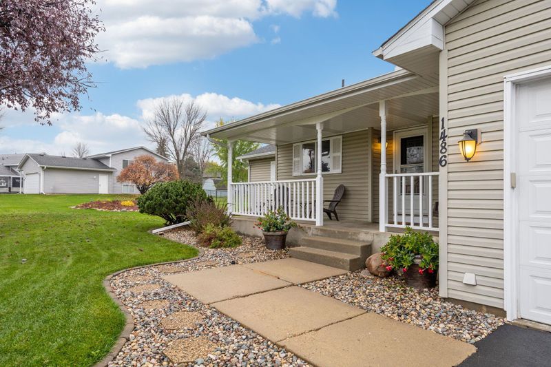 1486 Primrose Ln, Shakopee, MN 55379