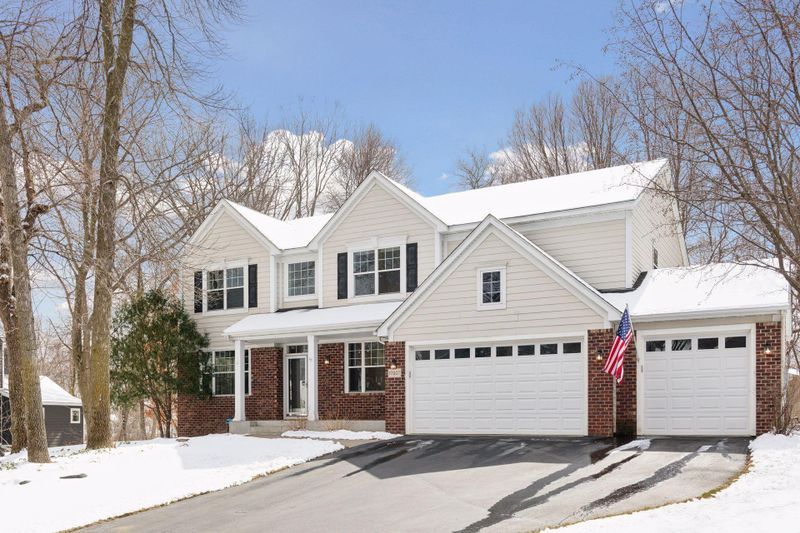 17007 Valley Rd, Eden Prairie, MN 55347