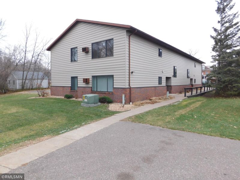 32 Minnesota Ave S #6, Aitkin, MN 56431
