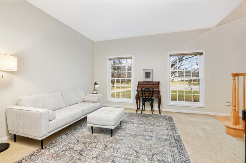 15379 Boulder Pointe Rd, Eden Prairie, MN 55347