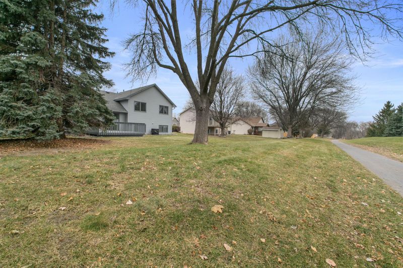 9158 Norwood Ln N, Maple Grove, MN 55369