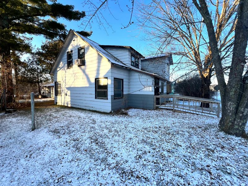 507 4th St SE, Deer River, MN 56636