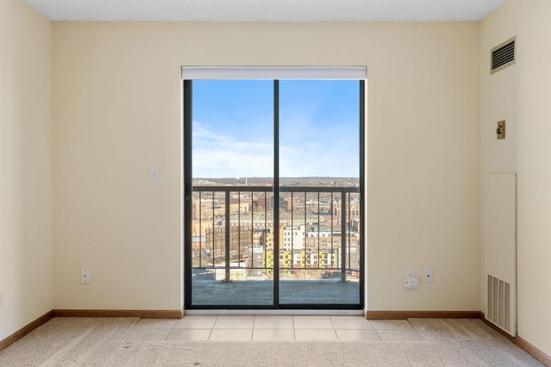 78 10th St E #2303, Saint Paul, MN 55101