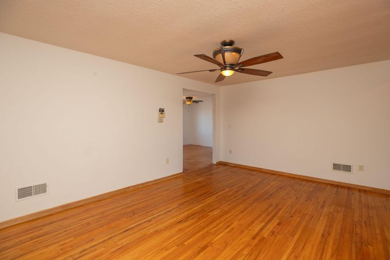 614 3rd Ave NW, Dodge Center, MN 55927