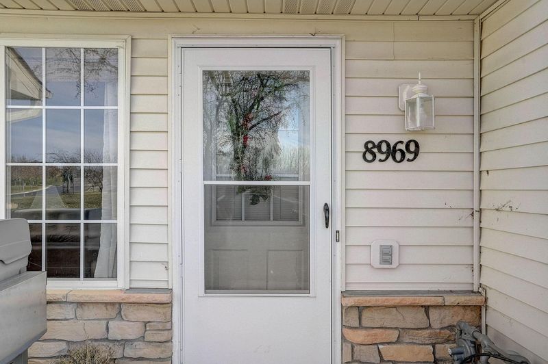 8969 Partridge Rd, Saint Bonifacius, MN 55375