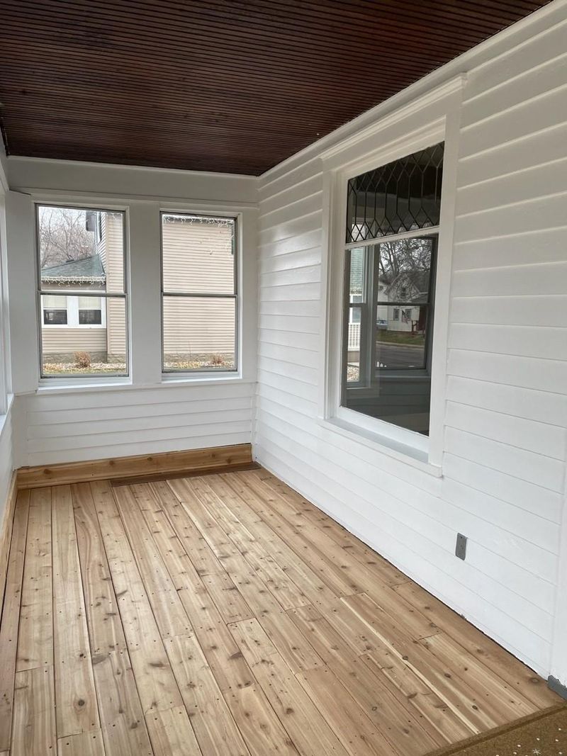 531 Division St W, Faribault, MN 55021