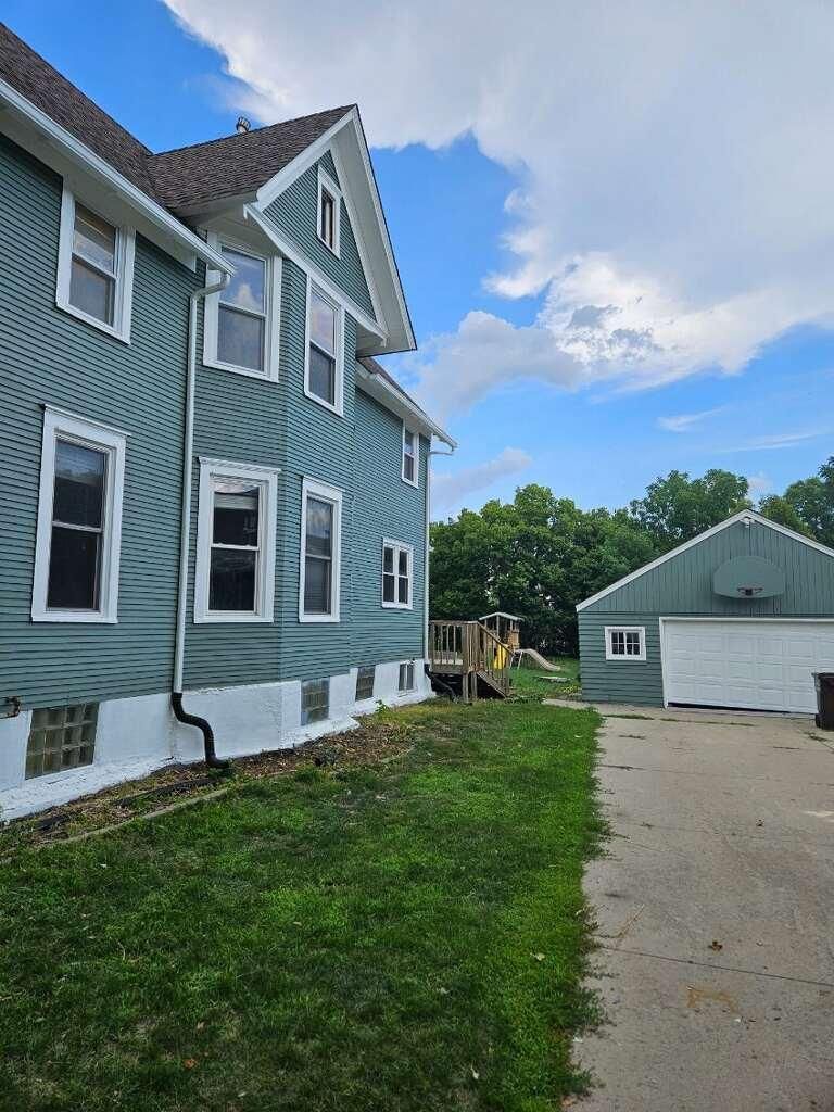 54 Linden Ave N, Maple Lake, MN 55358