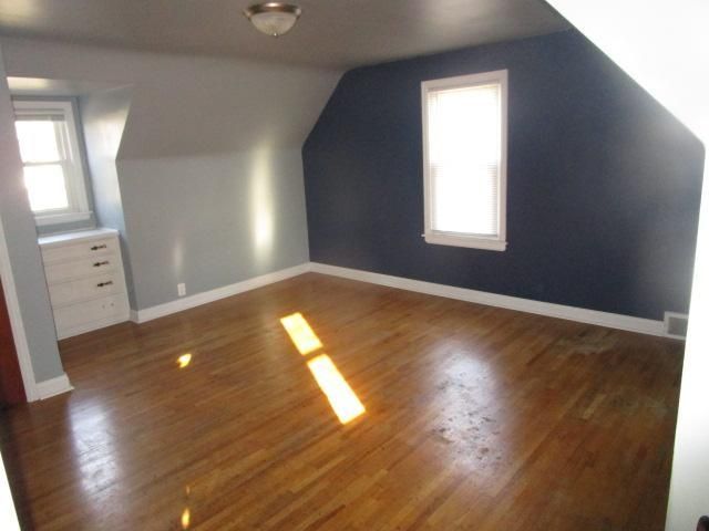 124 S Morningside Dr, Le Sueur, MN 56058
