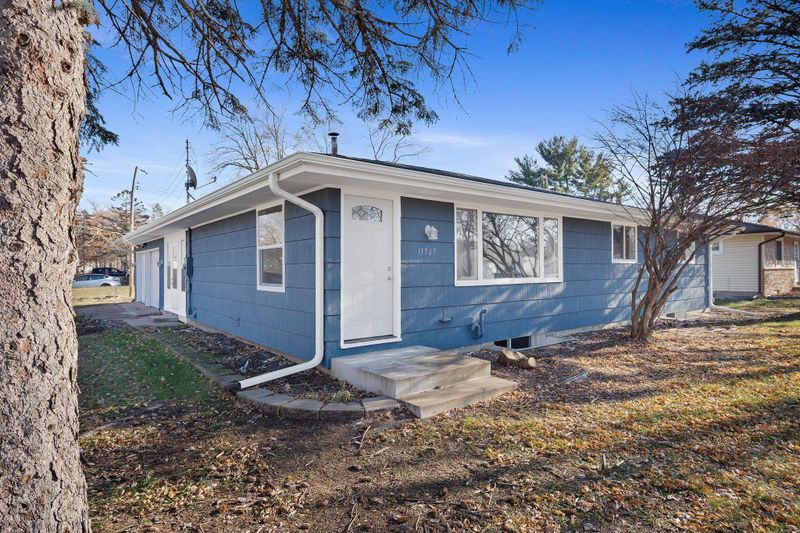 11567 Jonquil St NW, Coon Rapids, MN 55433