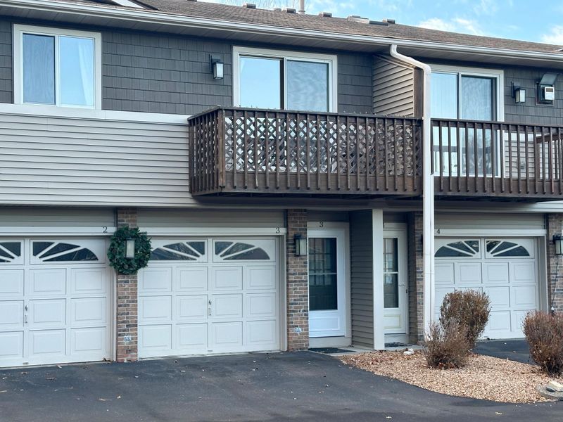 14025 44th Pl N #3, Plymouth, MN 55446