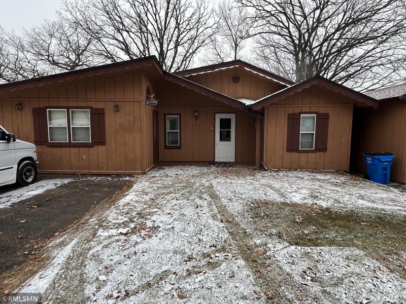 26955 Legend St, Mora, MN 55051