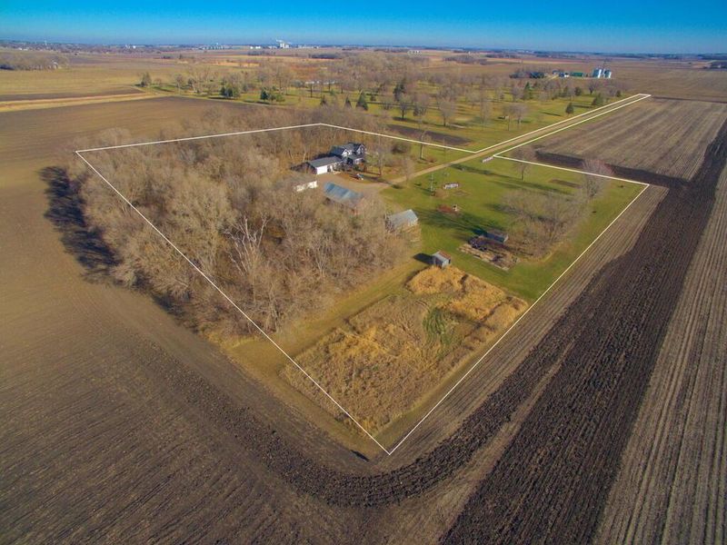 30308 State Highway 15, Winthrop, MN 55396