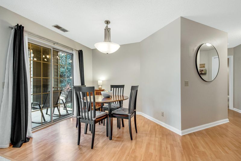 6145 Chasewood Pw #4, Minnetonka, MN 55343