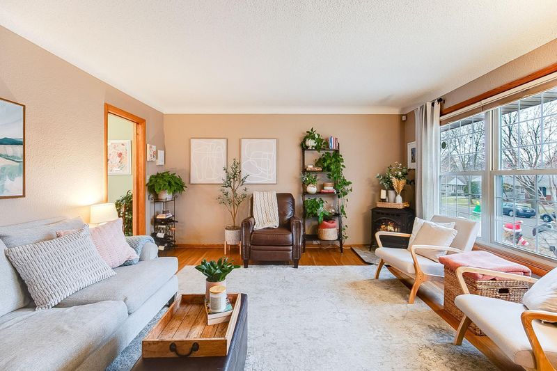 1322 Ohio St, West Saint Paul, MN 55118