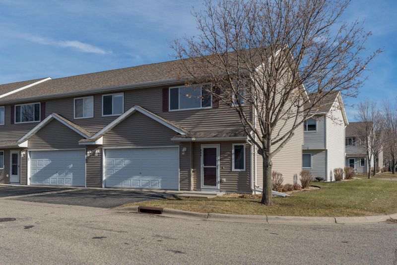 444 Tanager Pa, Mankato, MN 56001