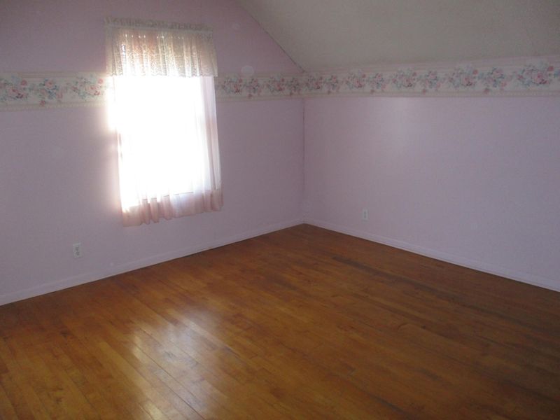 415 2nd St, Nashwauk, MN 55769