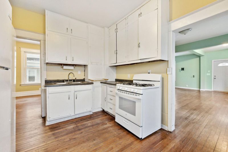 3251 Logan Ave N, Minneapolis, MN 55412